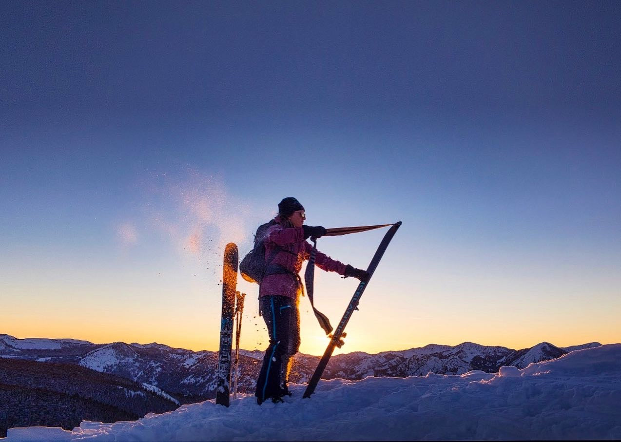 How to Size Icelantic Skis: Width, Length & Terrain Guide